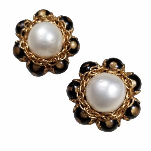 Vintage Art Glass Goldtone Clip On Earrings - Picture 2 of 8